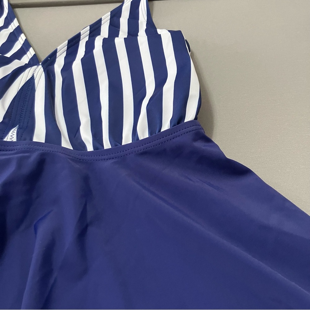 BLOOMCHIC NWT Striped Tankini Swim Top 14/16 - Picture 7 of 13